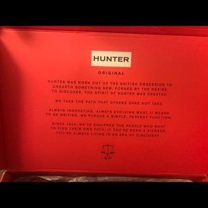 Military red hunter boots